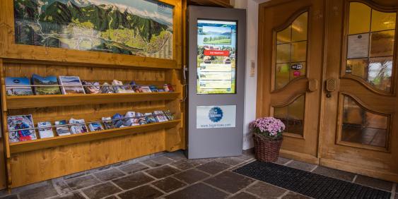 Innenraum Tourist-Information Kreuth